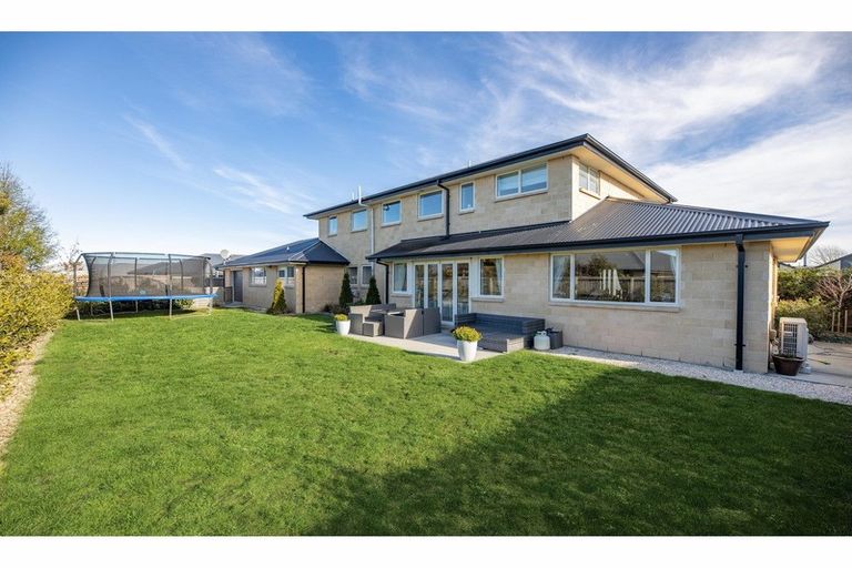 Photo of property in 52 Beaumont Drive, Rolleston, 7614