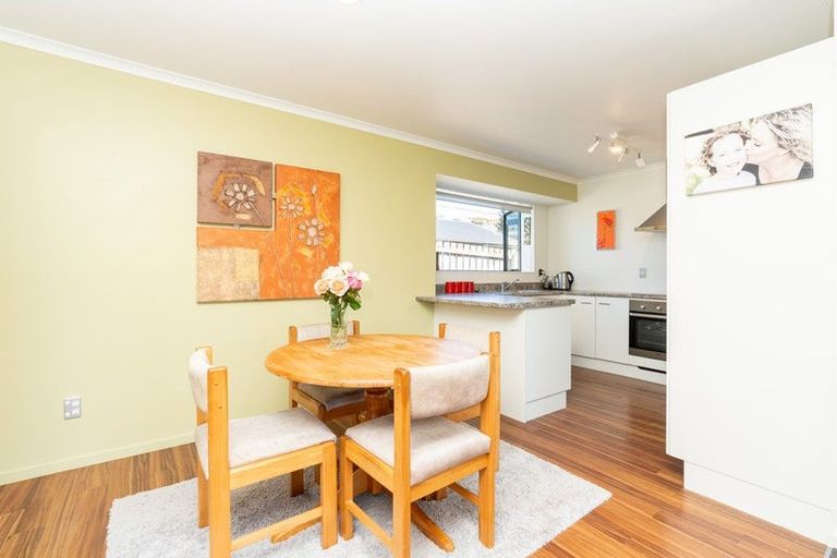 Photo of property in 14 Caulfield Place, Nawton, Hamilton, 3200