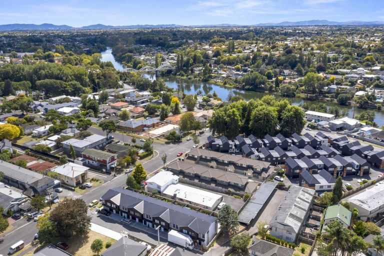 Photo of property in 6/25 Abbotsford Street, Whitiora, Hamilton, 3200
