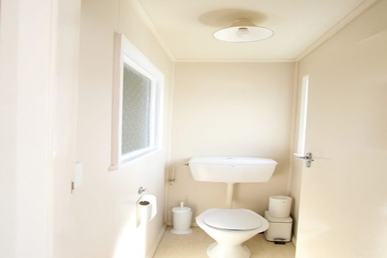 Photo of property in 15 Kiwi Street, Pahiatua, 4910