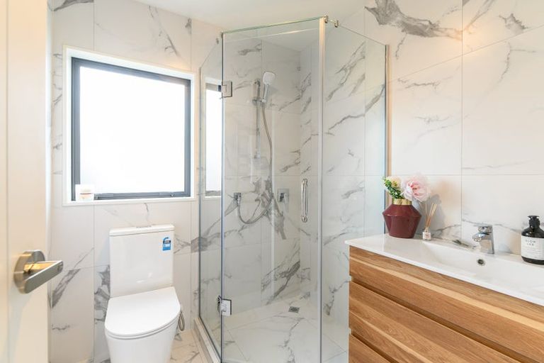 Photo of property in 1/7 Ranui Station Road, Ranui, Auckland, 0612