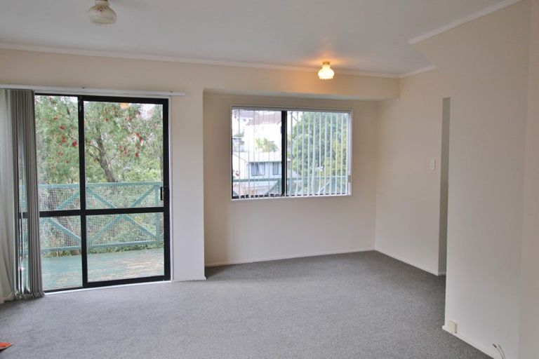 Photo of property in 23/24 Beswick Place, Birkdale, Auckland, 0626