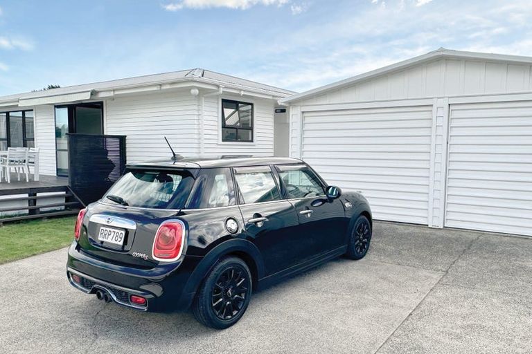 Photo of property in 4b Scott Street, Waihi Beach, 3611