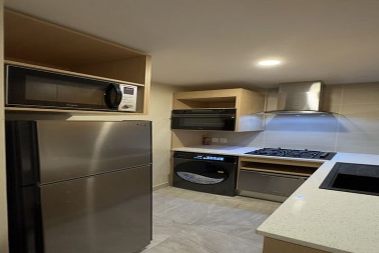 Photo of property in 822 Beach Road, Browns Bay, Auckland, 0630