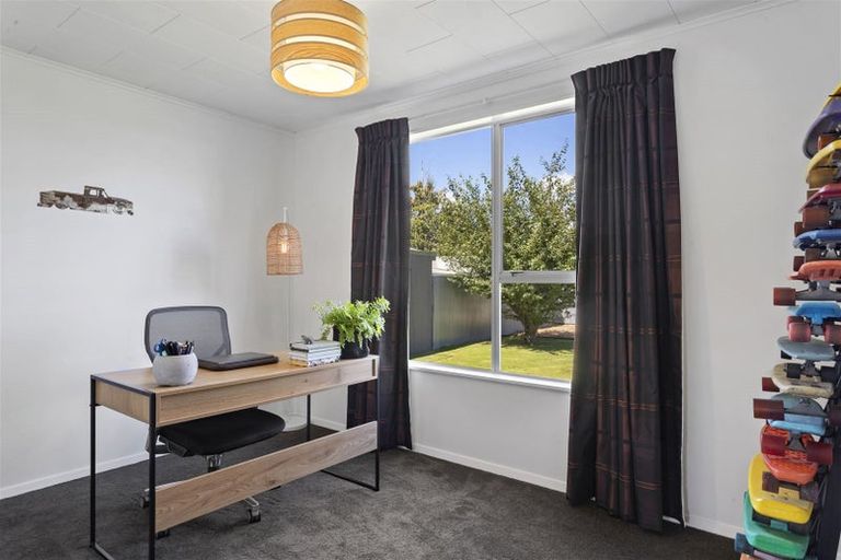 Photo of property in 65 Johns Road, Rangiora, 7400