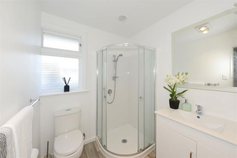 Photo of property in 1/164 Blighs Road, Strowan, Christchurch, 8052