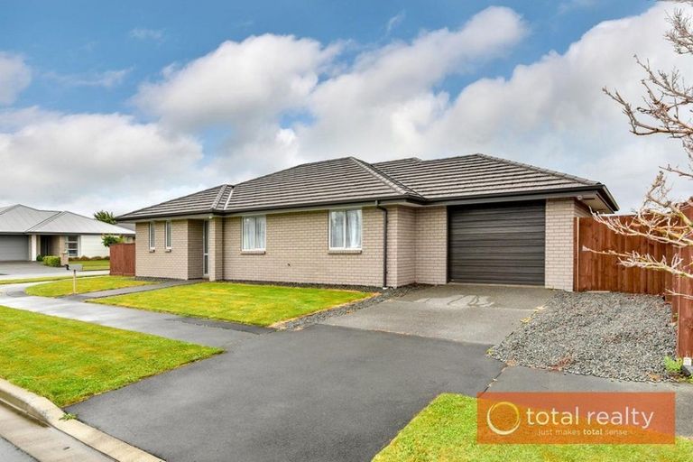 Photo of property in 31 Bradwell Crescent, Halswell, Christchurch, 8025