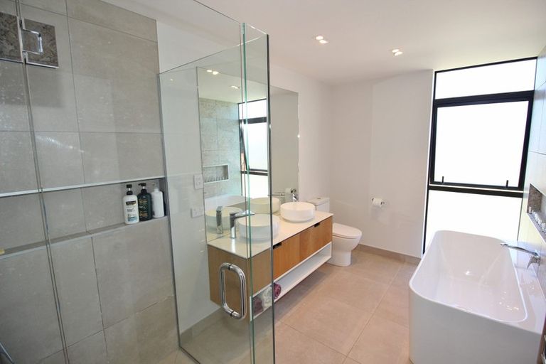 Photo of property in 16 Larch Crescent, Alexandra, 9320