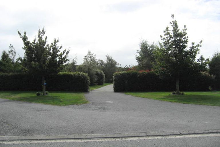 Photo of property in 20 Manor Drive, Rolleston, 7614