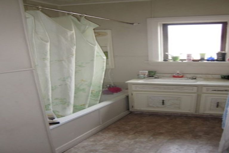 Photo of property in 16 Peel Street, Cobden, Greymouth, 7802