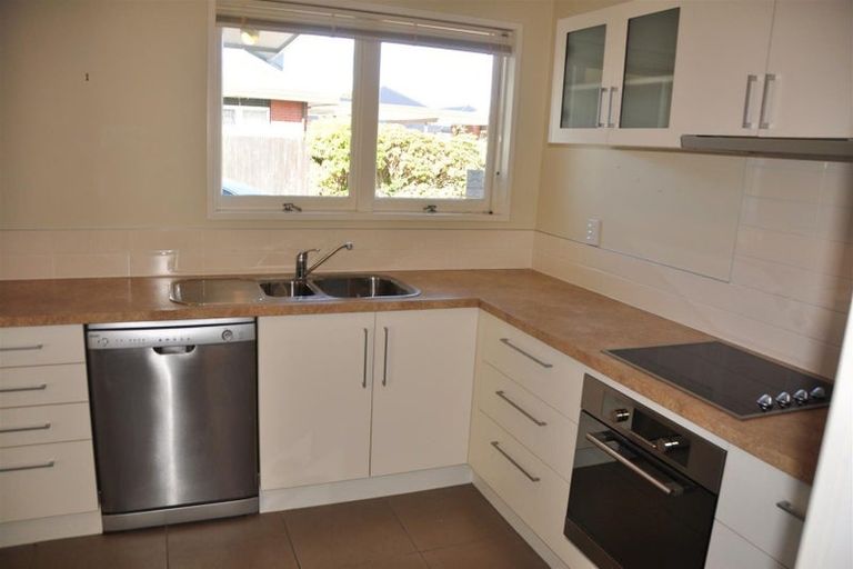 Photo of property in 1/14a Penhelig Place, Burnside, Christchurch, 8053