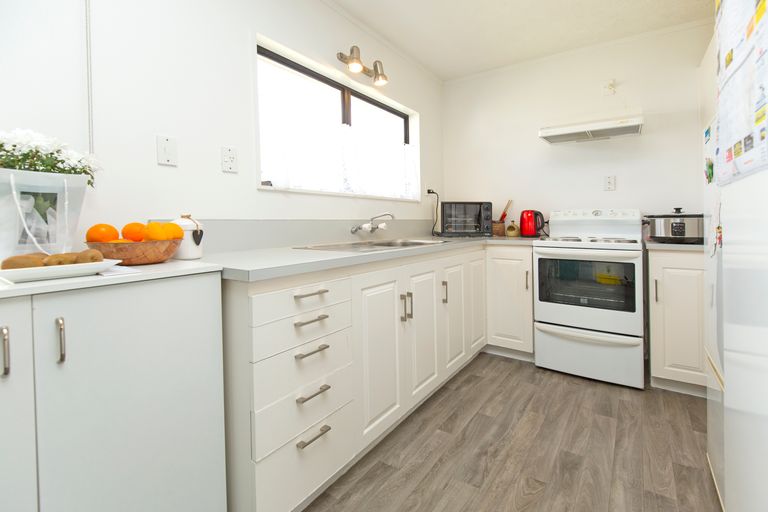 Photo of property in 19a Brixton Road, Manly, Whangaparaoa, 0930