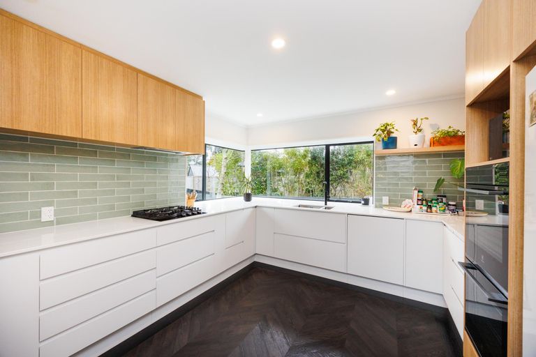 Photo of property in 7 Hillgrove Place, Fitzherbert, Palmerston North, 4410