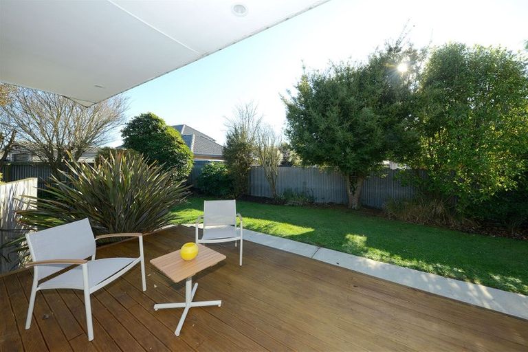 Photo of property in 39 Camden Street, Redwood, Christchurch, 8051