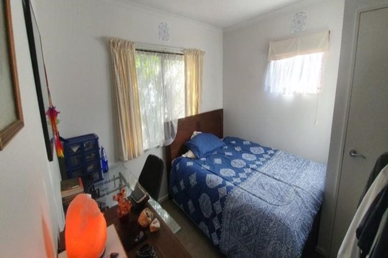 Photo of property in 2/9 Jay Court, Botany Downs, Auckland, 2010