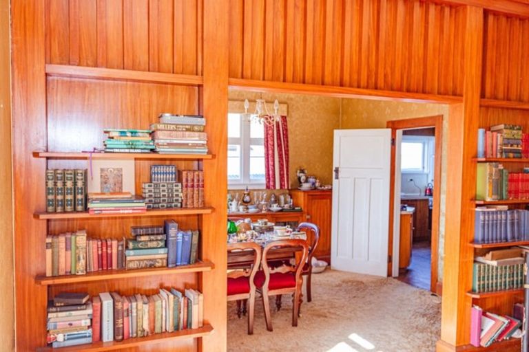 Photo of property in 115 Great North Road, Saint Johns Hill, Whanganui, 4501