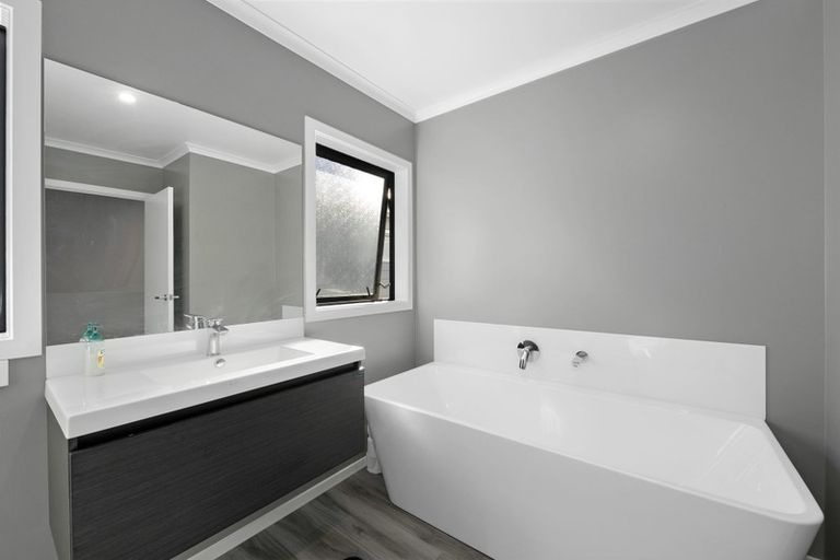 Photo of property in 44 Ruahine Street, Trentham, Upper Hutt, 5018