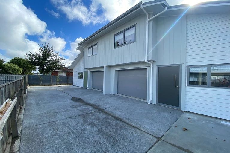 Photo of property in 16 Martin Street, Palmerston North, 4414