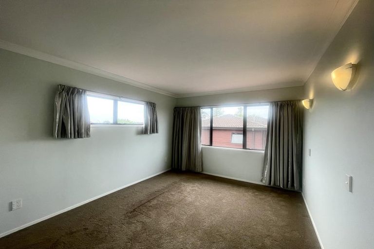 Photo of property in 1/4 Crescent Hills Court, Northpark, Auckland, 2013