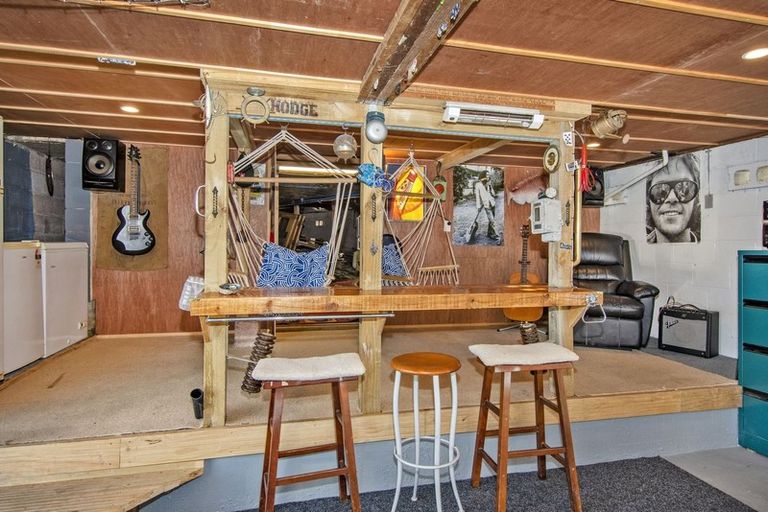 Photo of property in 17 Paratai Crescent, Woodhill, Whangarei, 0110