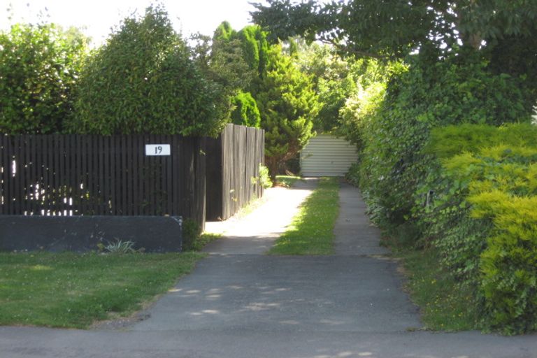 Photo of property in 2/19 Hewitts Road, Merivale, Christchurch, 8014