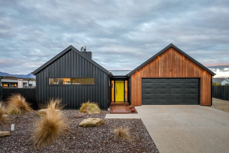 Photo of property in 54 Sherwin Avenue, Albert Town, Wanaka, 9305