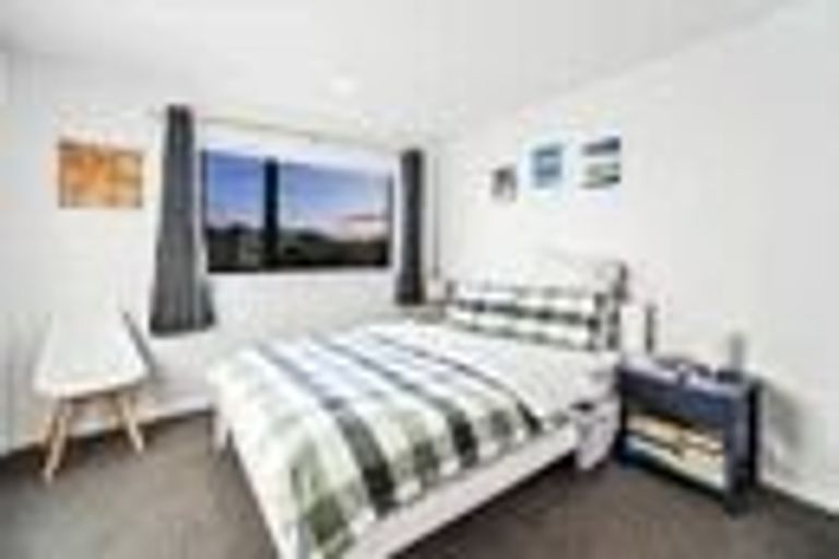 Photo of property in 26/28 Westgate Drive, Westgate, Auckland, 0614