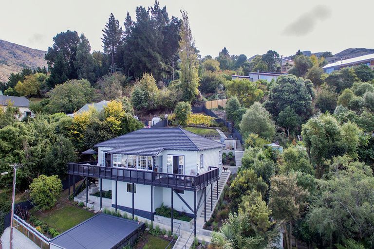 Photo of property in 6 Dudley Road, Lyttelton, 8082