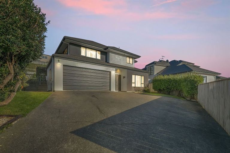 Photo of property in 24 Aotea Drive, Aotea, Porirua, 5024