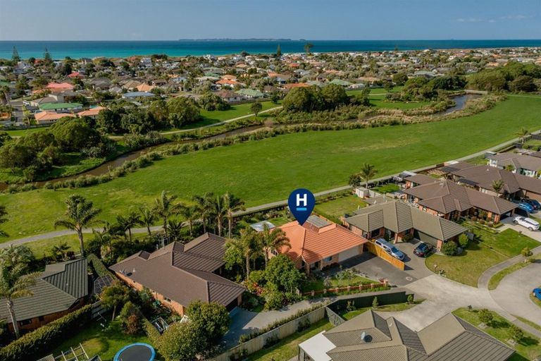 Photo of property in 56 Carrington Drive, Papamoa Beach, Papamoa, 3118