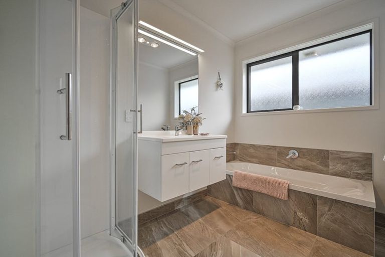 Photo of property in 4 Leslie Court, Havelock North, 4130