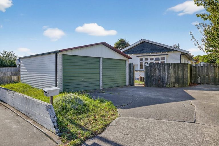 Photo of property in 186 Wainoni Road, Avondale, Christchurch, 8061