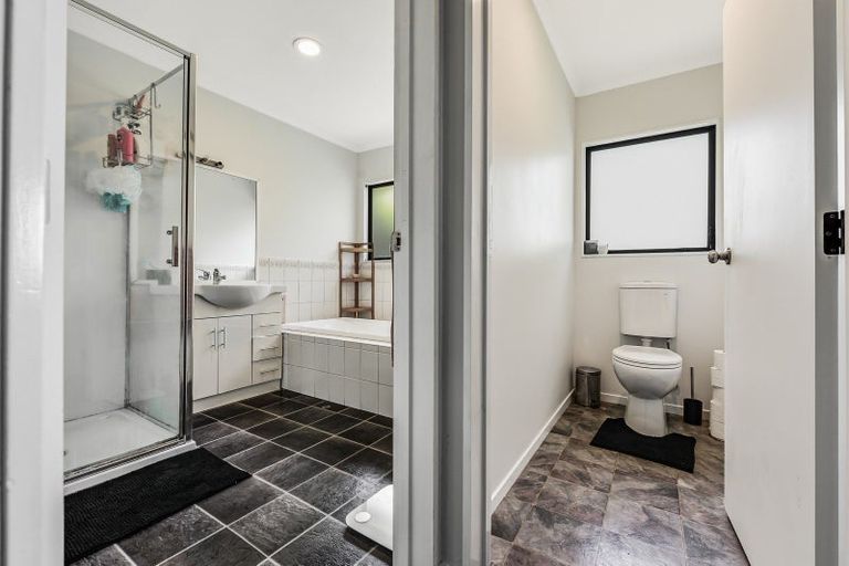 Photo of property in 43 Western Heights Drive, Western Heights, Hamilton, 3200