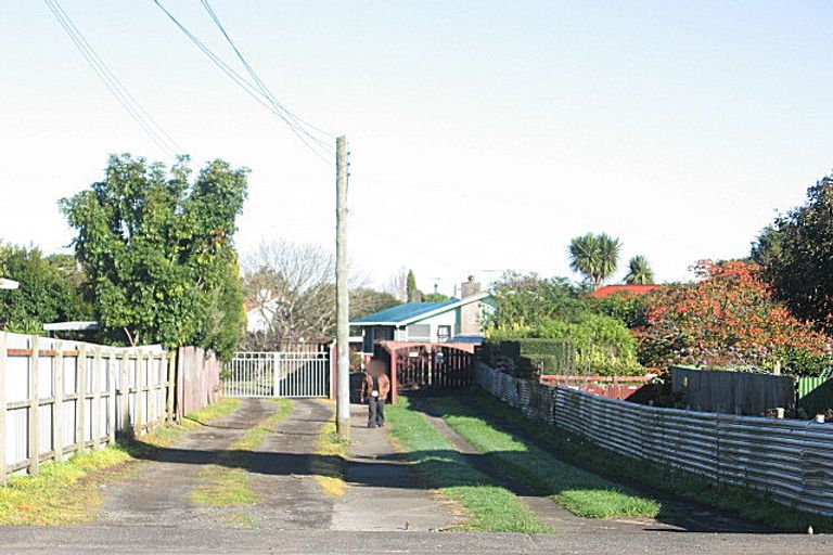 Photo of property in 216 Russell Road, Manurewa, Auckland, 2102