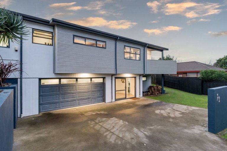 Photo of property in 32 Grantston Drive, Pyes Pa, Tauranga, 3112