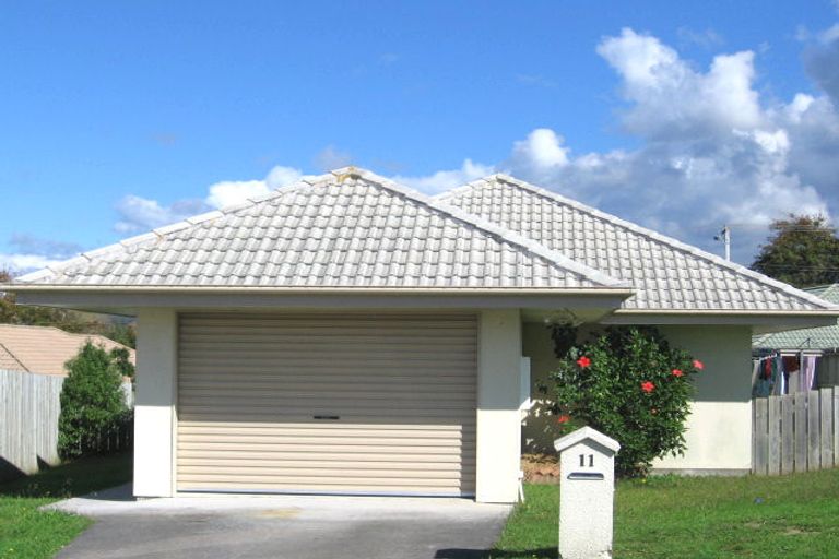 Photo of property in 11 Cretian Crescent, Henderson, Auckland, 0612