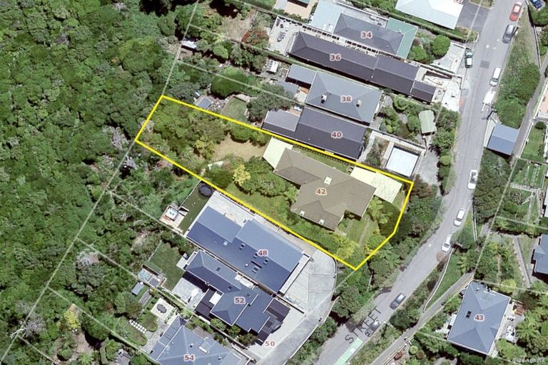 Photo of property in 42 Karepa Street, Brooklyn, Wellington, 6021