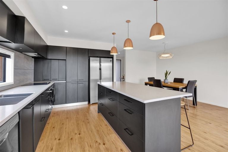 Photo of property in 2 Roy Johns Way, Bell Block, New Plymouth, 4312