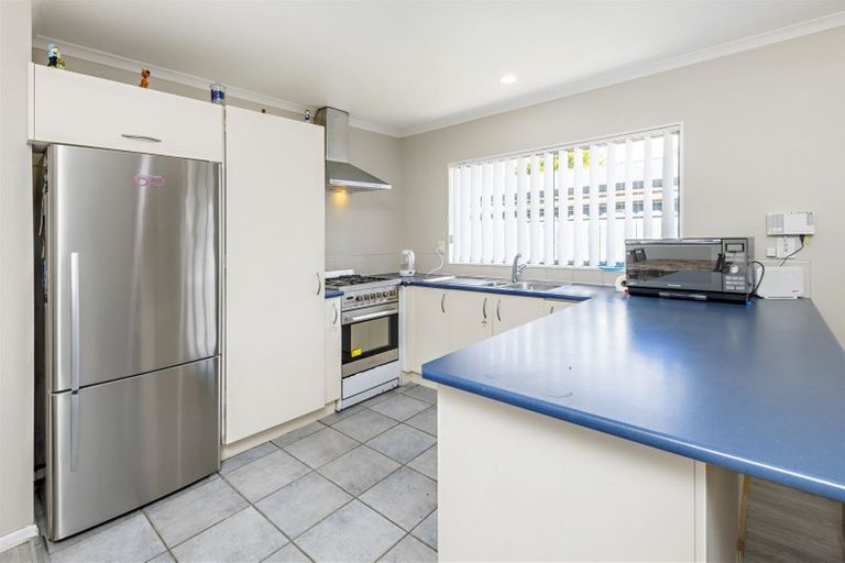 Photo of property in 12d Princess Street, Takanini, 2112