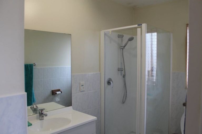 Photo of property in 6 Ali Place, Ranui, Auckland, 0612