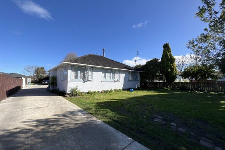 Photo of property in 25 Paul Crescent, Fairfield, Hamilton, 3214