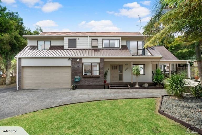 Photo of property in 5 Gleneagles Grove, Wattle Downs, Auckland, 2103