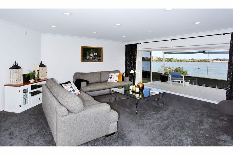 Photo of property in 62a Youngs Road, Papakura, 2110
