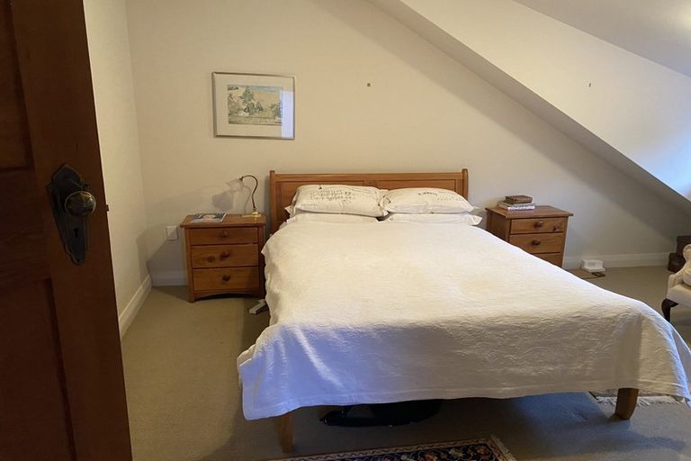 Photo of property in 19 Glen Road, Kelburn, Wellington, 6012