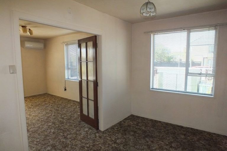 Photo of property in 75 Picton Avenue, Riccarton, Christchurch, 8011