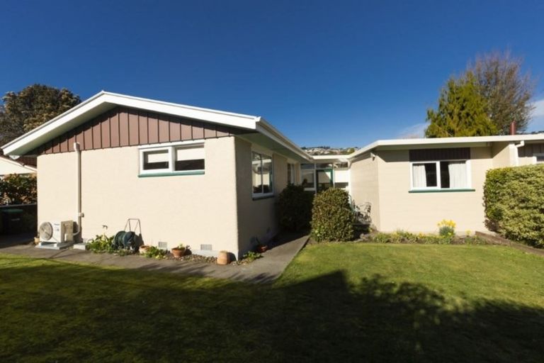 Photo of property in 2/205a Waimea Terrace, Beckenham, Christchurch, 8023