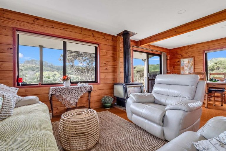 Photo of property in 487 Wilson Road, South Head, Helensville, 0874