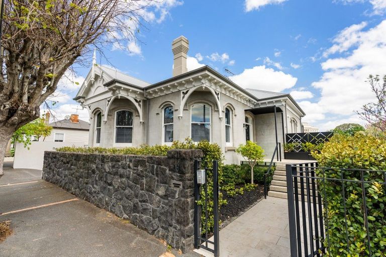 Photo of property in 19 Birdwood Crescent, Parnell, Auckland, 1052