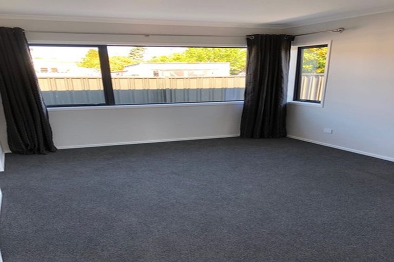 Photo of property in 37a Cassino Crescent, Onekawa, Napier, 4110