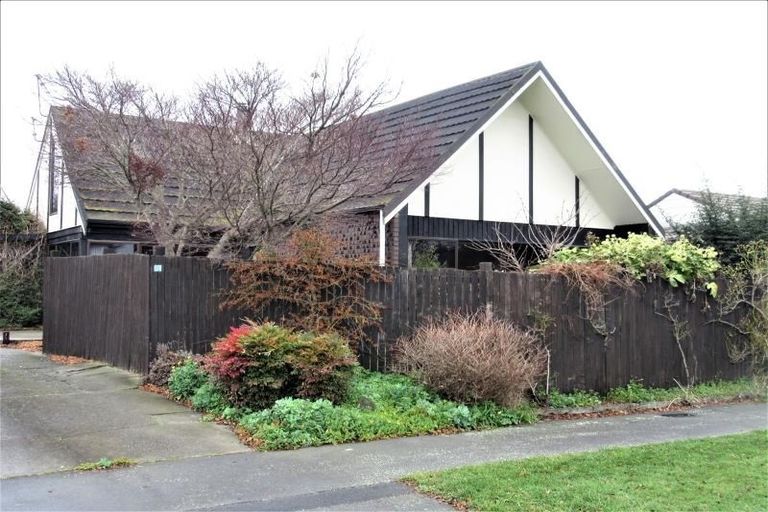 Photo of property in 41 Sayers Crescent, Ilam, Christchurch, 8041